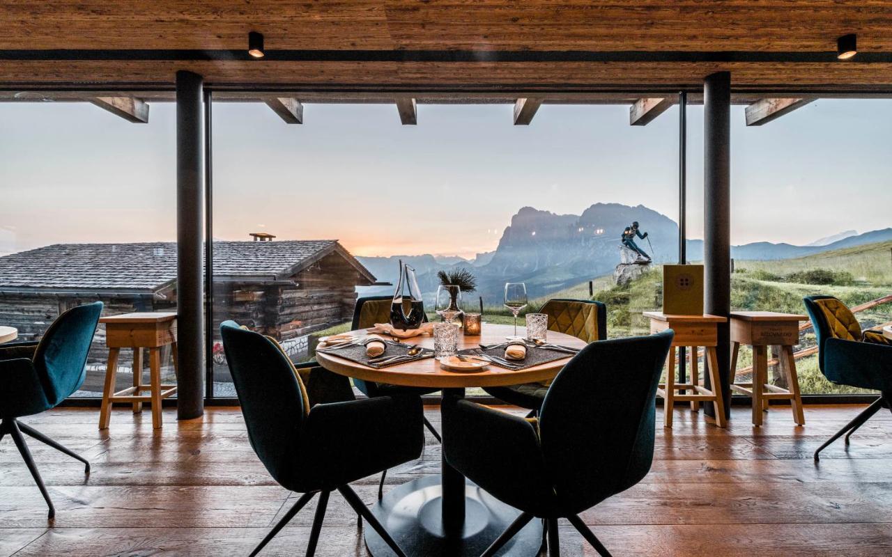 Hotel Goldknopf Alpe Di Siusi Ngoại thất bức ảnh