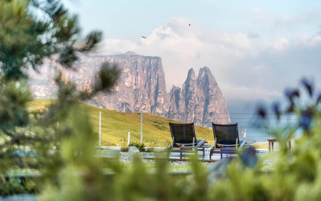 Hotel Goldknopf Alpe Di Siusi Ngoại thất bức ảnh