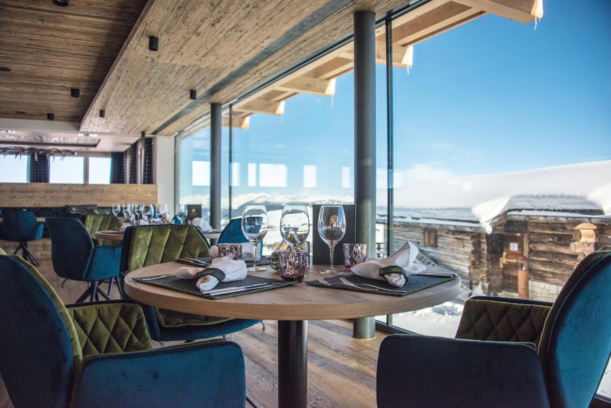 Hotel Goldknopf Alpe Di Siusi Ngoại thất bức ảnh