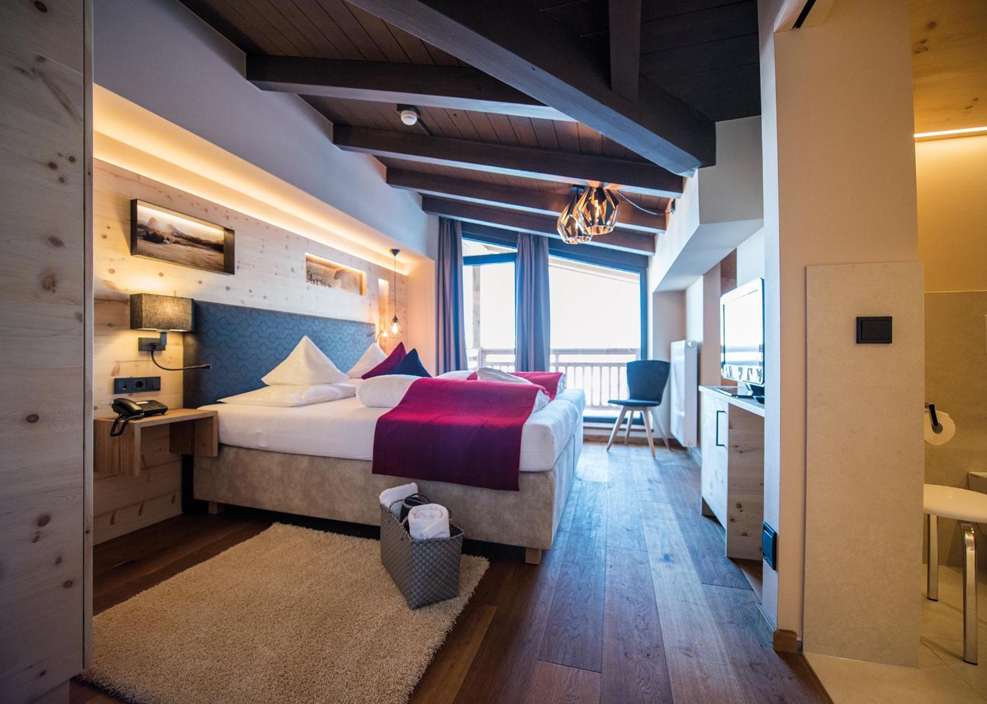 Hotel Goldknopf Alpe Di Siusi Ngoại thất bức ảnh