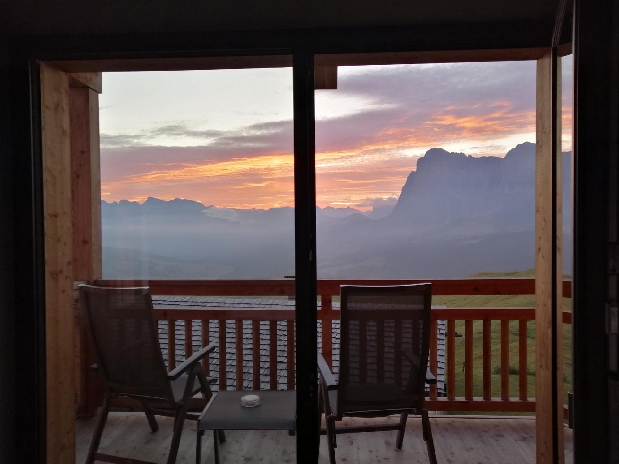 Hotel Goldknopf Alpe Di Siusi Ngoại thất bức ảnh