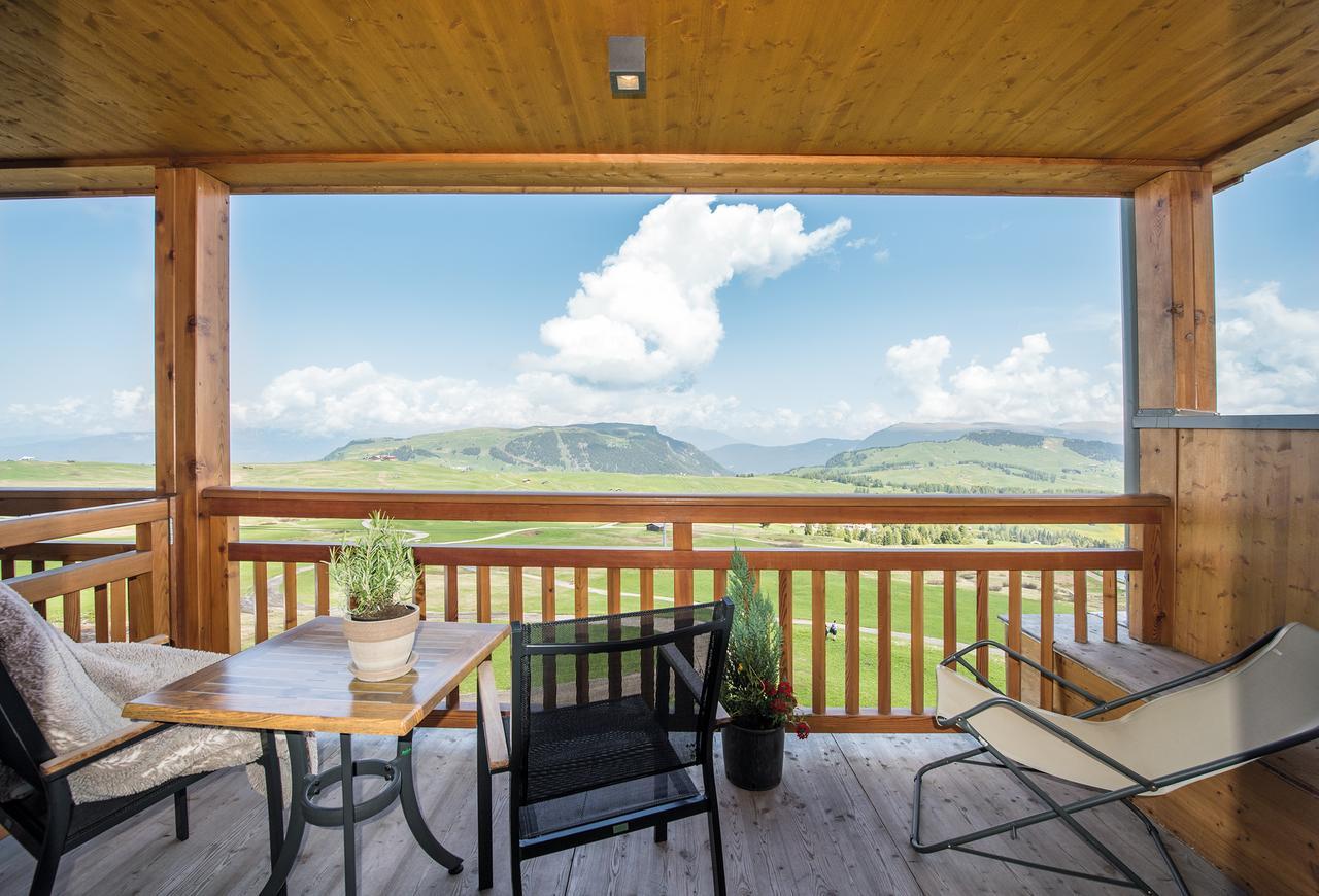 Hotel Goldknopf Alpe Di Siusi Ngoại thất bức ảnh